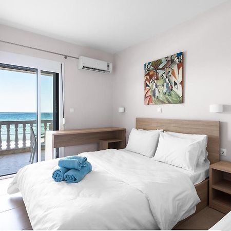 Appartamento Blue Flag, Nilie Hospitality Mgmt Olympiakí Aktí Esterno foto