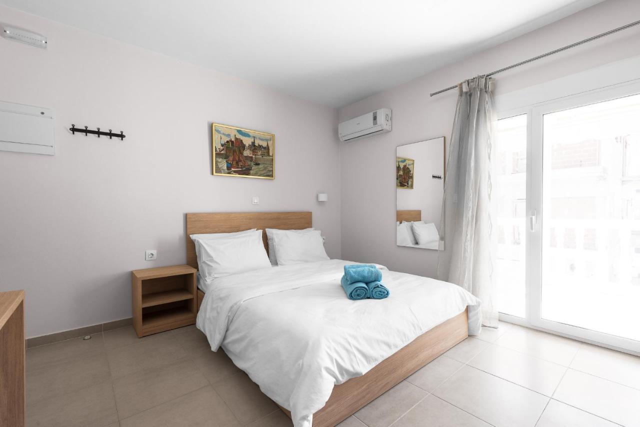 Appartamento Blue Flag, Nilie Hospitality Mgmt Olympiakí Aktí Esterno foto