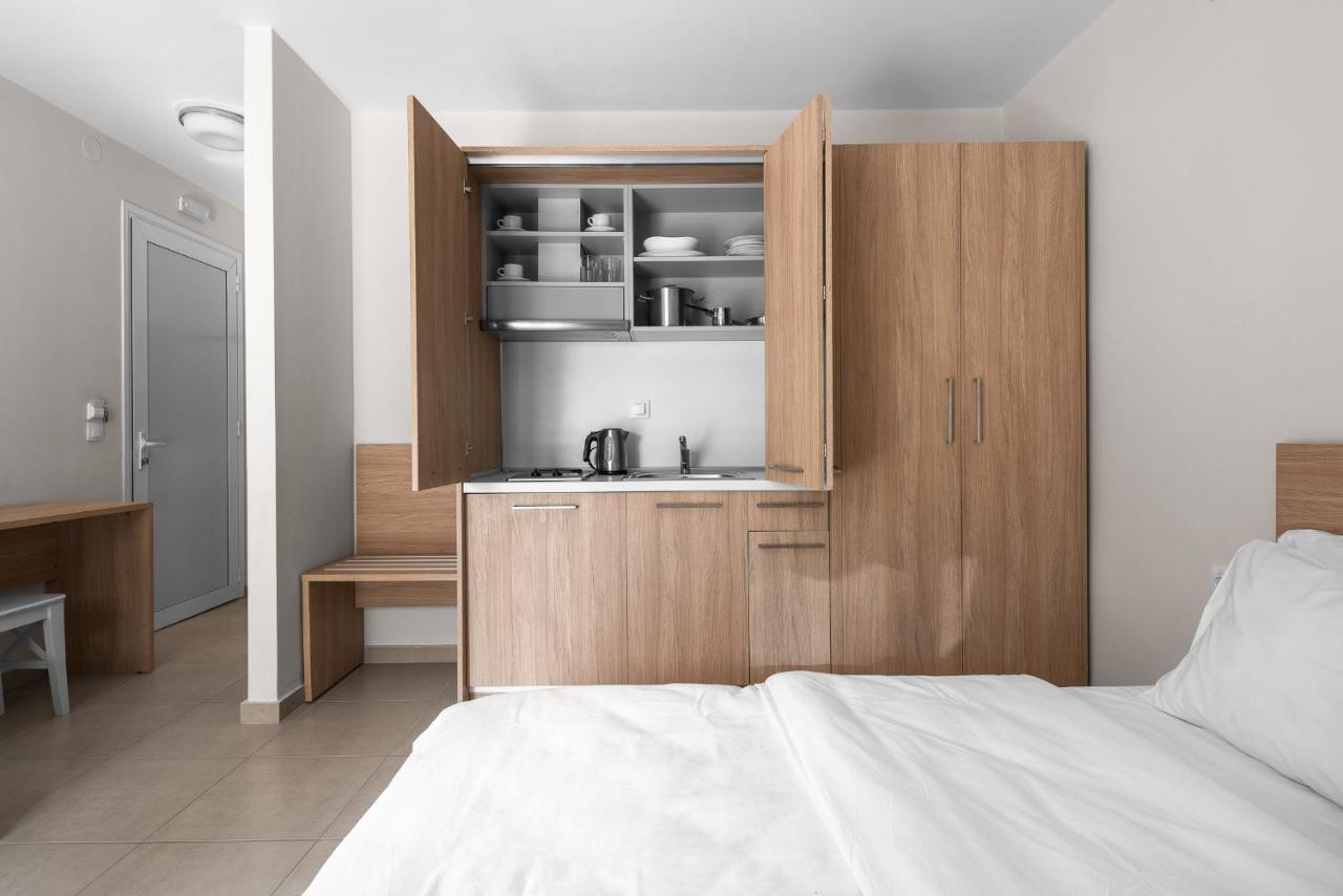 Appartamento Blue Flag, Nilie Hospitality Mgmt Olympiakí Aktí Esterno foto